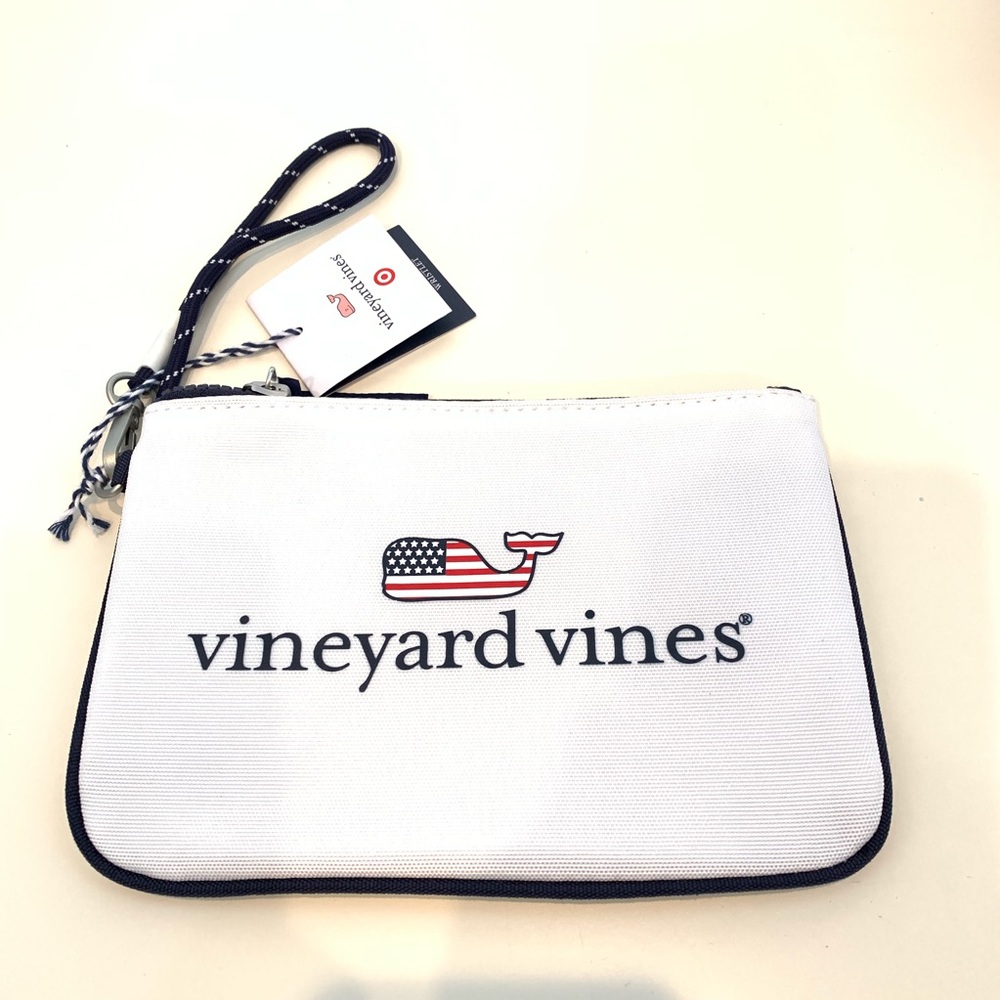 Vineyard Vines wristlet American flag Whale